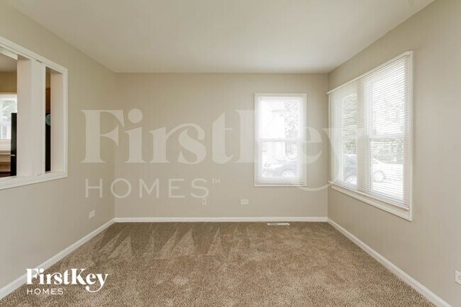 Building Photo - 629 Turkey Run Dr