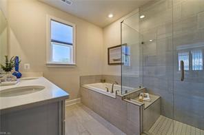 Building Photo - Executive Luxury Living at Colonial Heritage