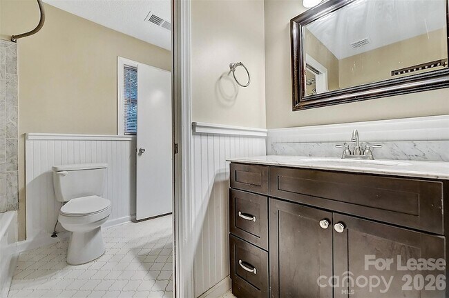 Building Photo - 218 Clearbrook Rd