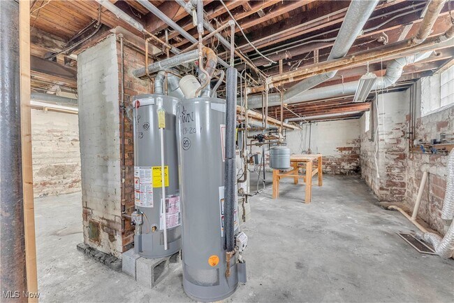 Building Photo - 4654 E 93rd St