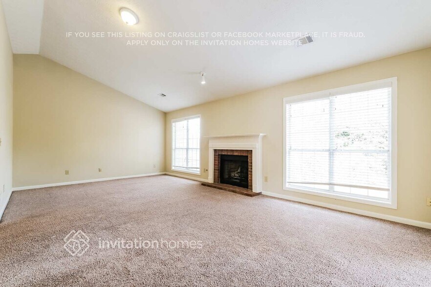 Building Photo - 3350 Summit Pl Dr