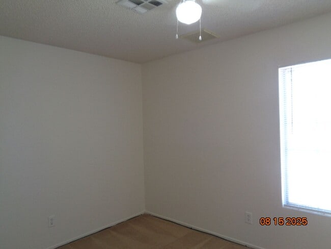 Building Photo - Nice & Clean One Story Home Offering 1374 ...
