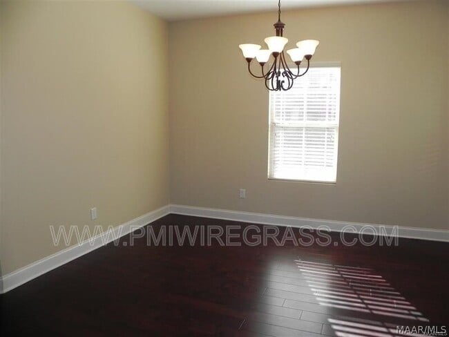 Building Photo - 87 Freedom Heights