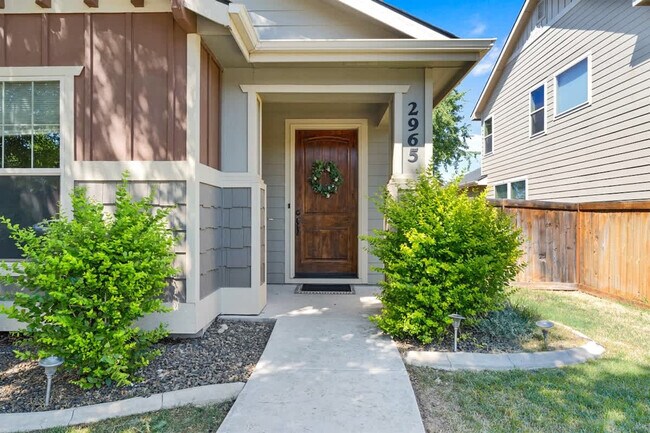 Building Photo - 2965 N LeBlanc Way