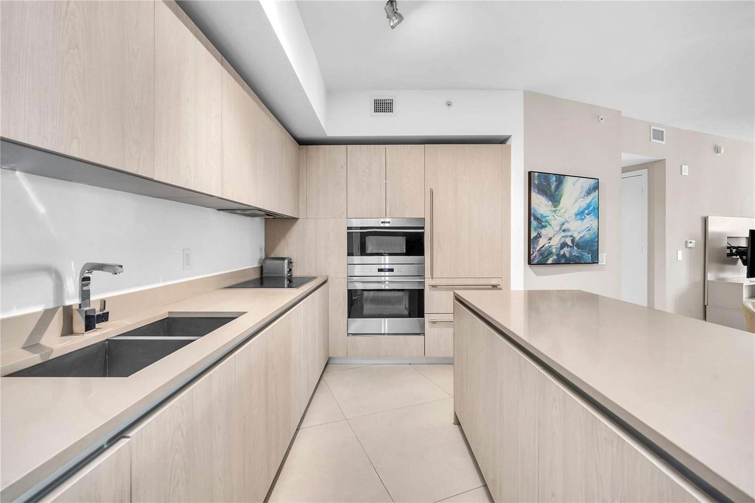 Building Photo - 4111 S Ocean Dr