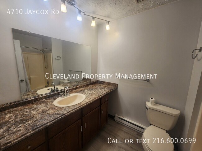 Building Photo - 4710 Jaycox Rd