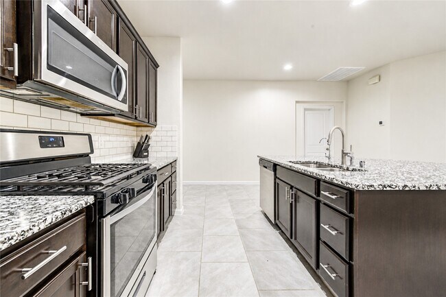 Building Photo - 3306 Zephyr Park Ln