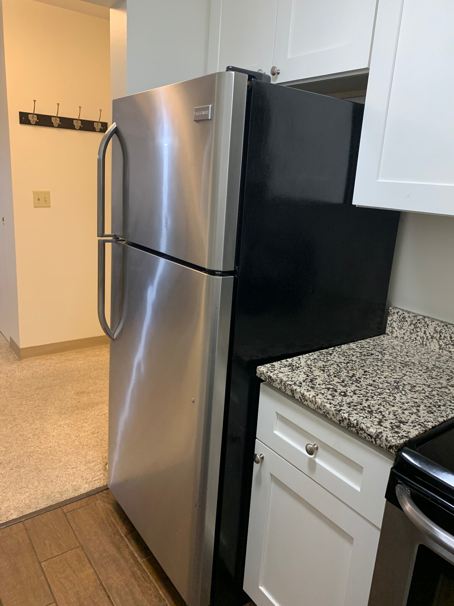 Building Photo - 303 Lowell St