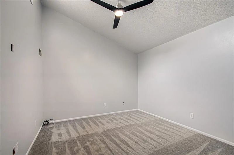 Building Photo - 9009 E 85th Terrace