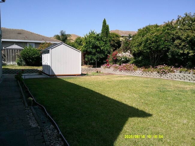Building Photo - 5002 Ridgefield Cir