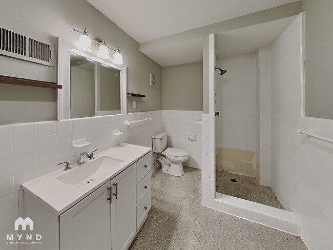Building Photo - 6489 Lynn Dale Ln