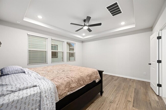 Building Photo - 236 Travis Ln