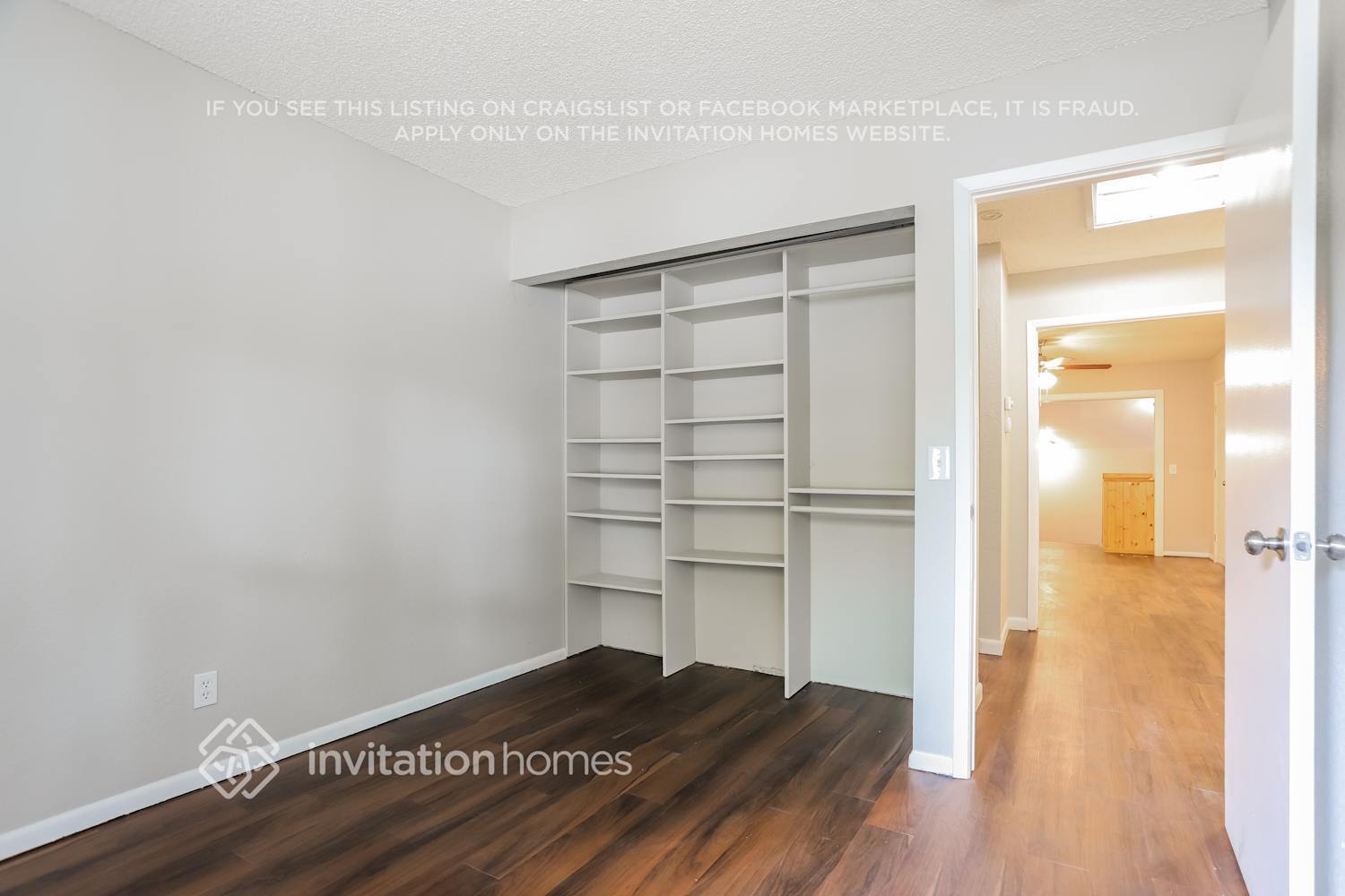 Building Photo - 15497 E Jarvis Pl
