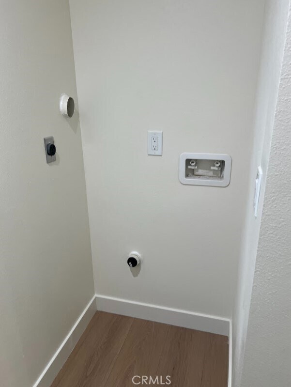 Building Photo - 409 E 99th St