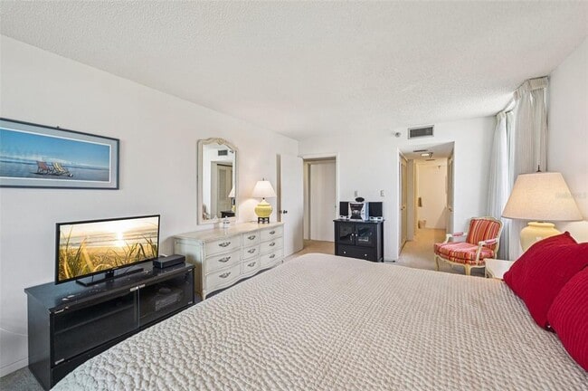 Building Photo - 11 Sunset Dr