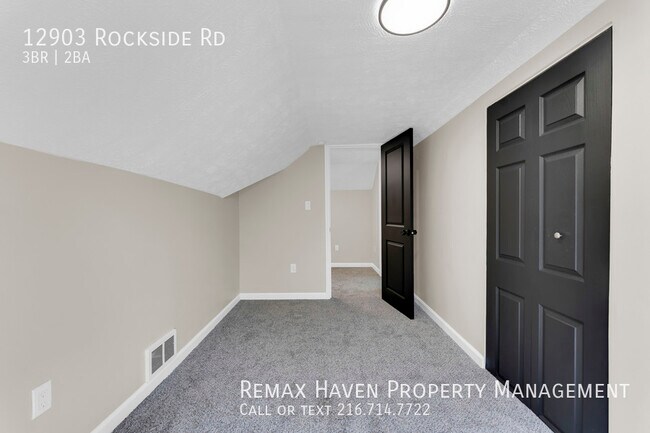 Building Photo - 12903 Rockside Rd