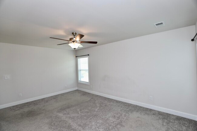 Building Photo - 870 Curlew Cir