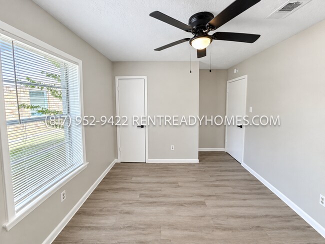 Building Photo - 1111 Bittle Ln
