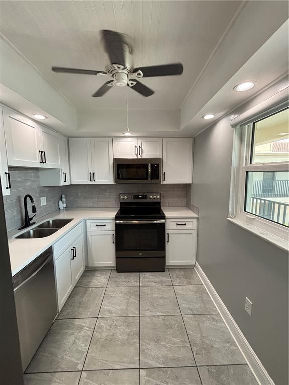 Building Photo - 10280 Imperial Point Dr W