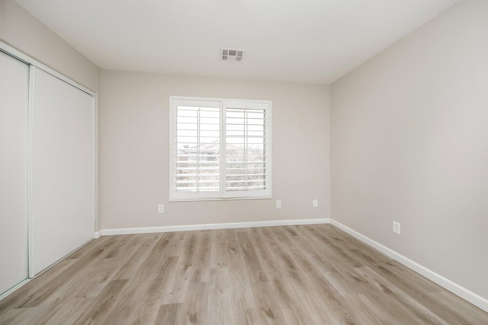 Building Photo - 5284 Vine Hill Ct