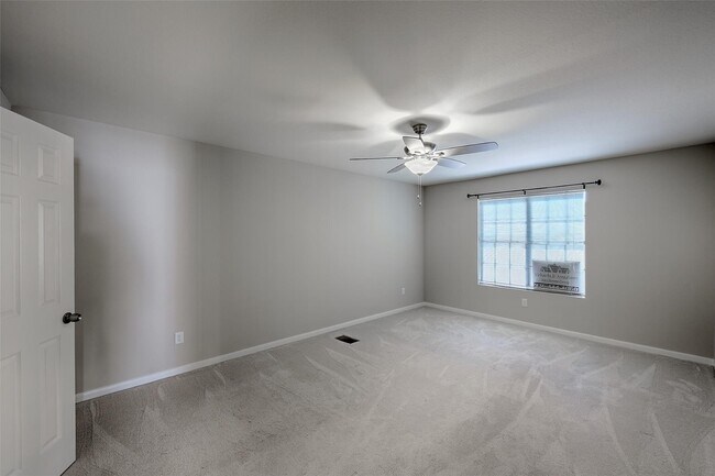 Building Photo - 7720 Theissetta Dr