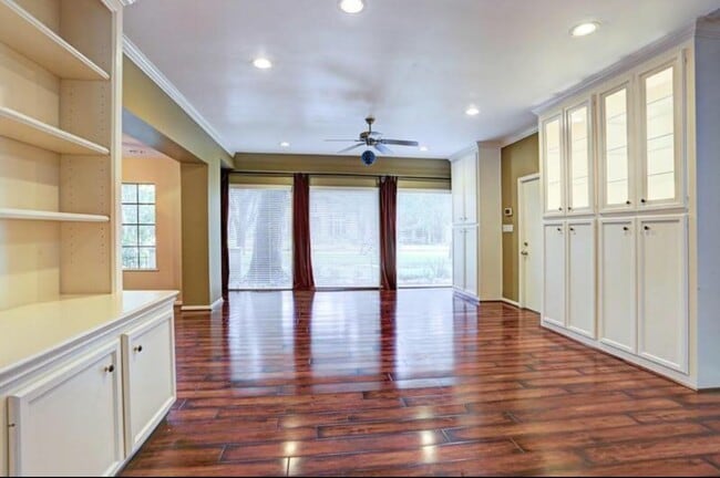 Building Photo - 11910 Steppingstone Ln