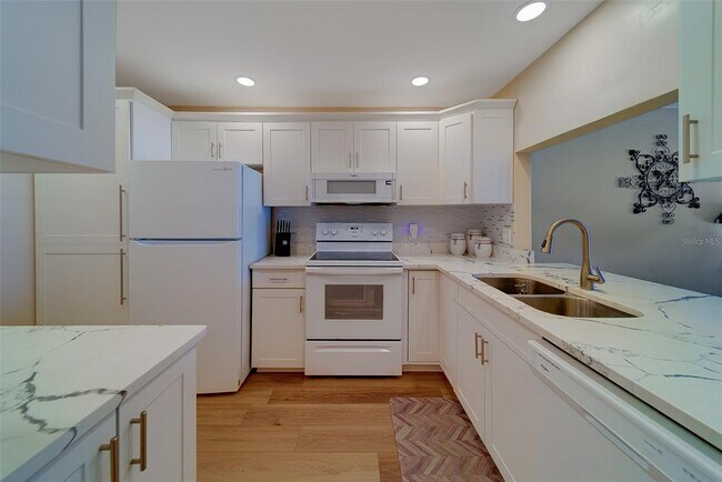 Building Photo - 18304 Gulf Blvd