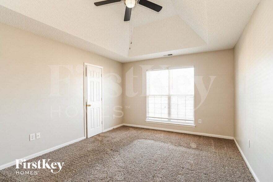 Building Photo - 7111 Smithton Ln