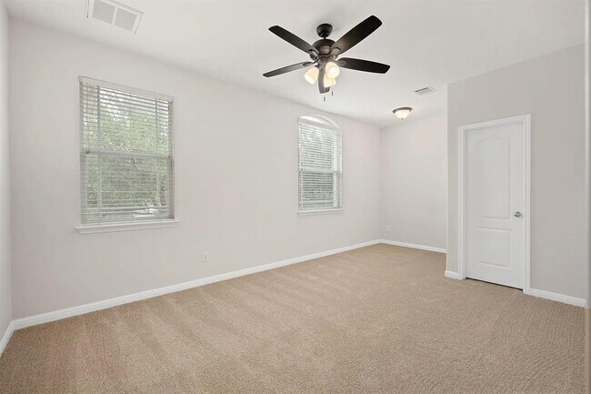 Building Photo - 703 S Frontier Ln