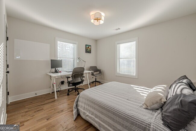 Building Photo - 1953 Beecher Rd SW