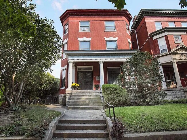 Building Photo - 1503 S 3rd St