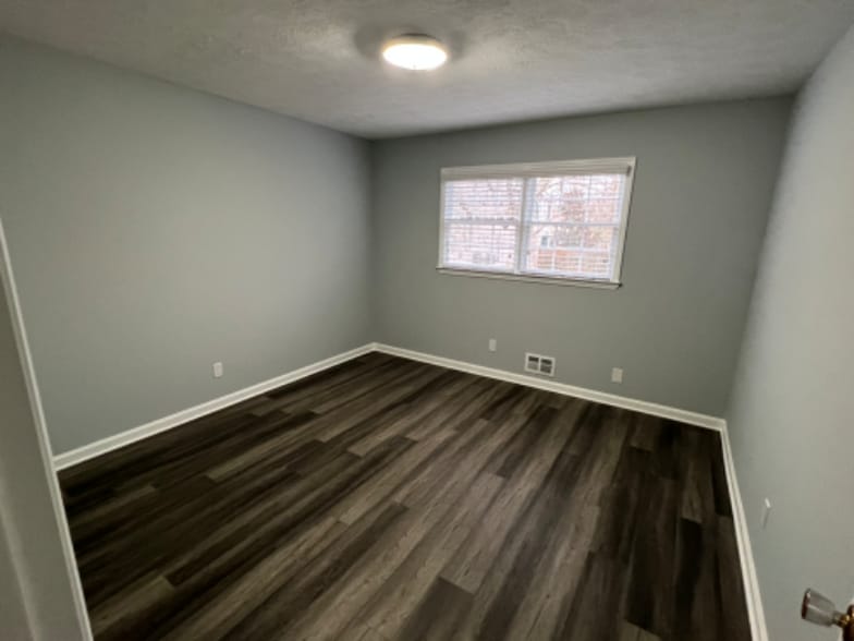 Building Photo - 6959 Lockridge Dr NW