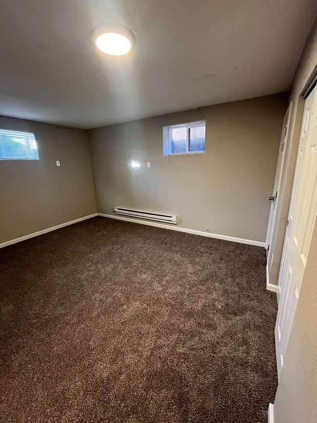 Building Photo - Live Steps from Sloan’s Lake – Beautiful 2 Bed, 1 Bath Garden-Level Apartment!