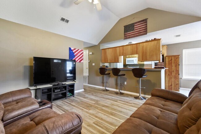 Building Photo - 13418 Libby Lane