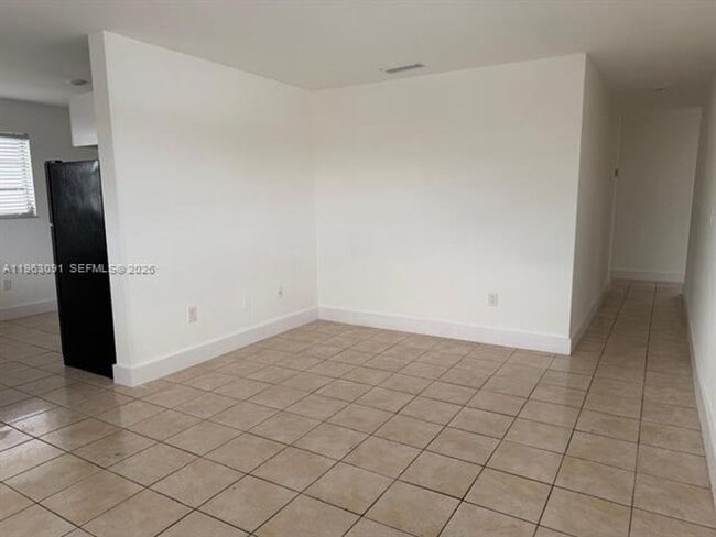 Building Photo - 4617 NW 2nd Terrace