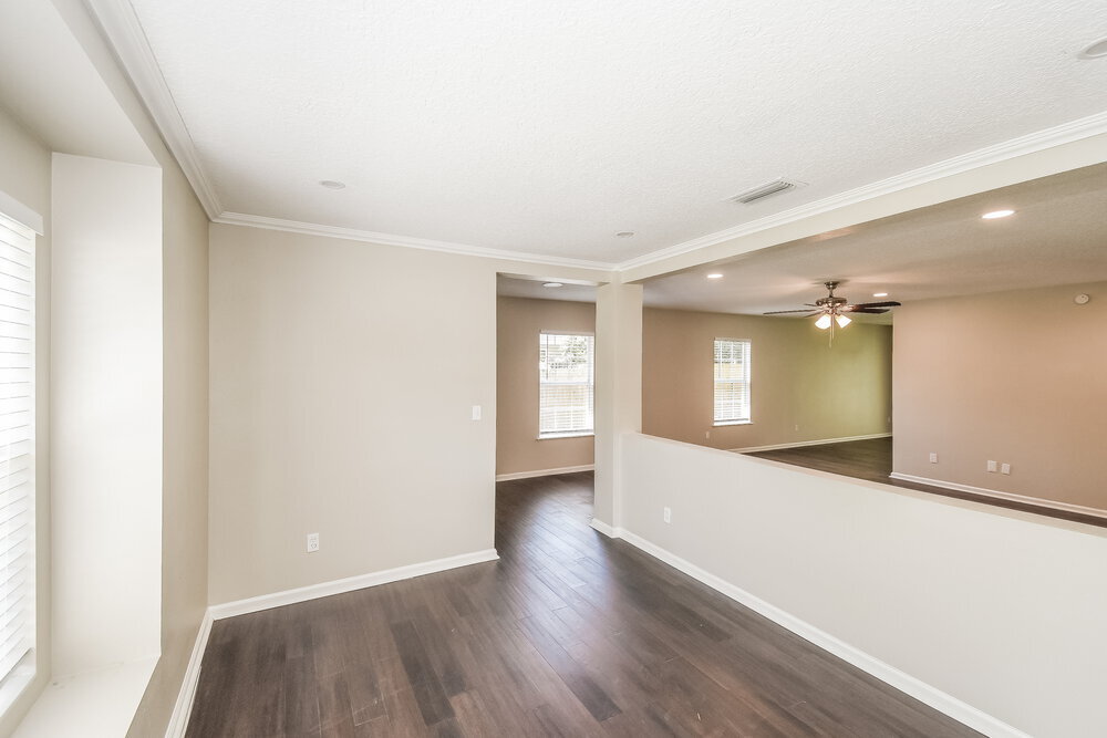 Building Photo - 7068 Beekman Lake Dr