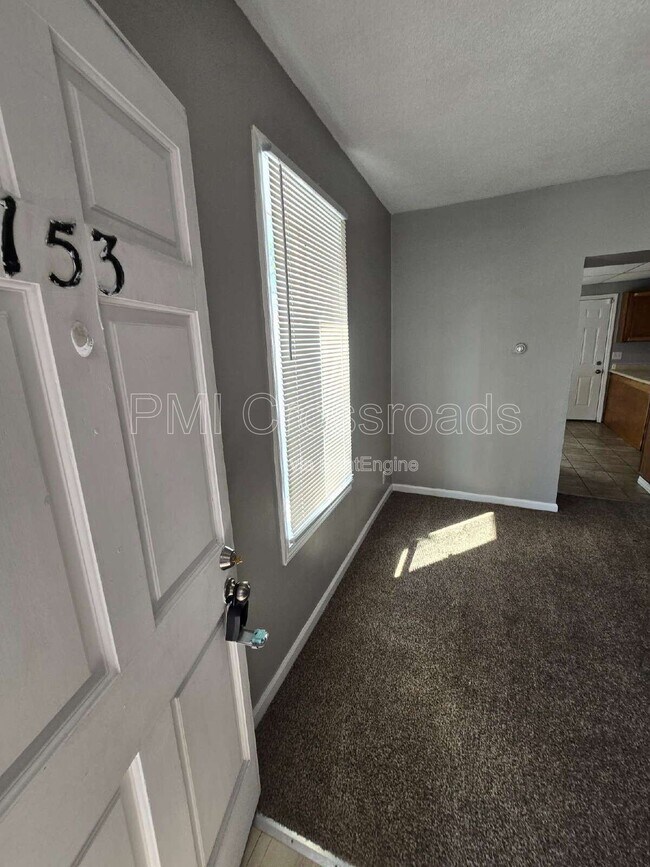 Building Photo - 153 S Cypress Ave