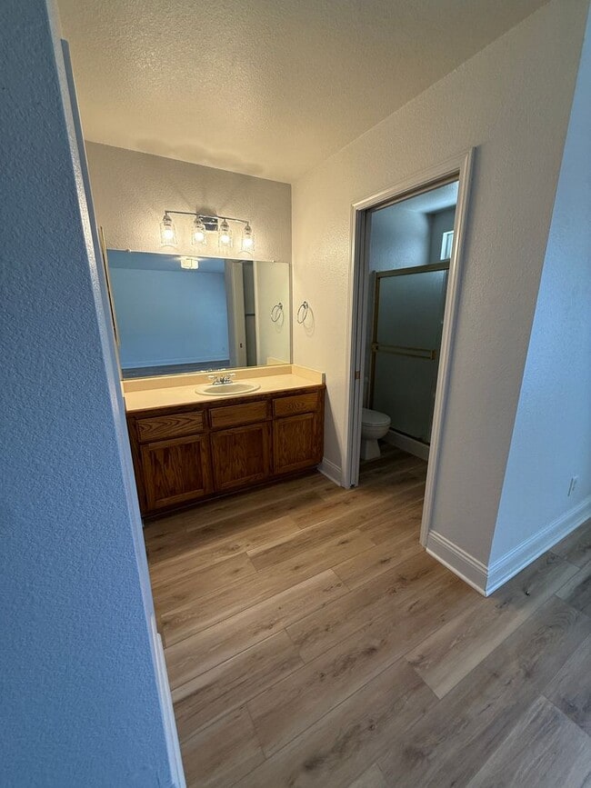 Building Photo - Prime Location 3 Bed 2 Bath Updated Home!