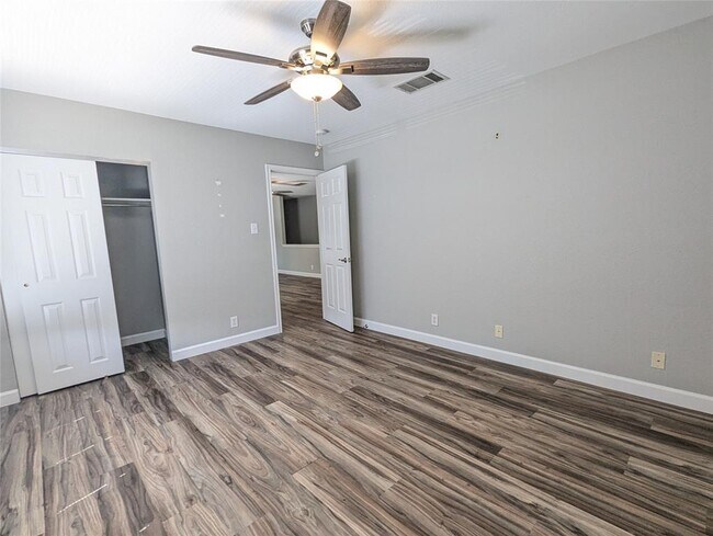 Building Photo - 1707 Del Norte Cove