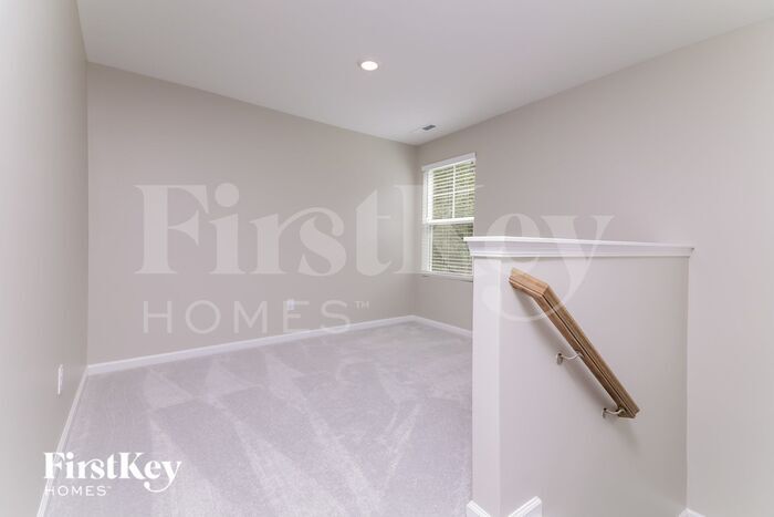 Building Photo - 559 Barnes Lndg Dr