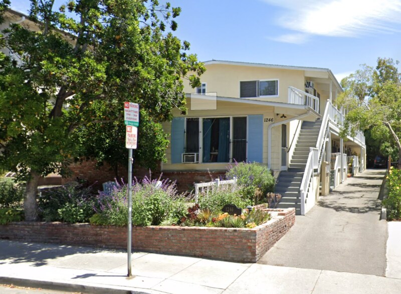 Building Photo - 1246 N Sweetzer Ave