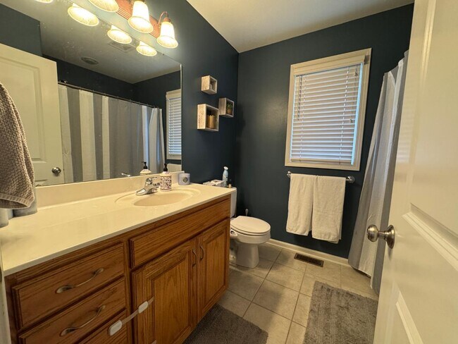 Building Photo - 1380 Stonecreek Dr