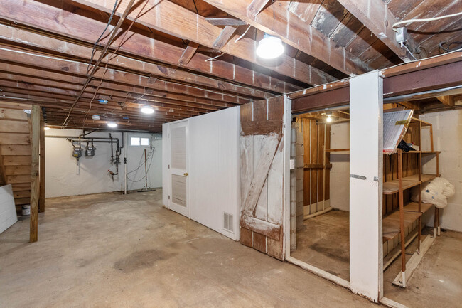 Basement Storage - 1304 Dartmouth Ave