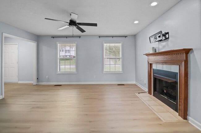 Building Photo - 934 Hedge Apple Dr