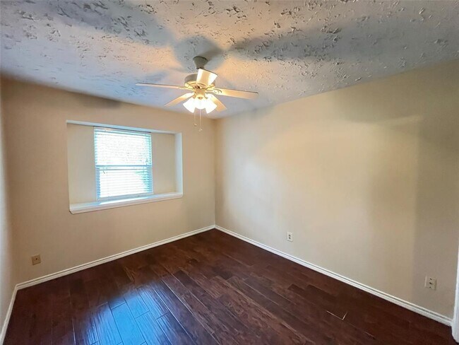 Building Photo - 31326 Alice Ln