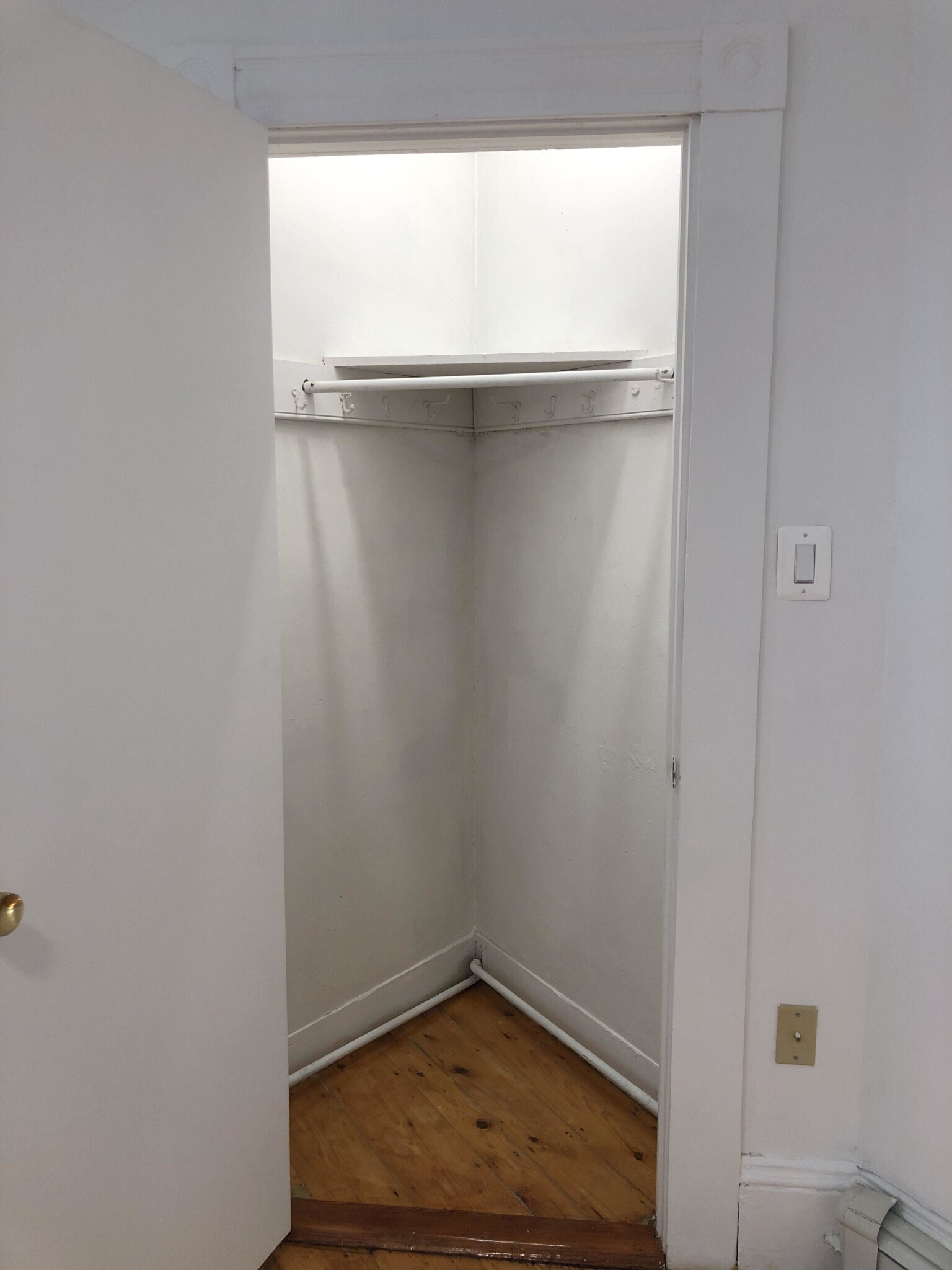 Building Photo - 56 Portsmouth St