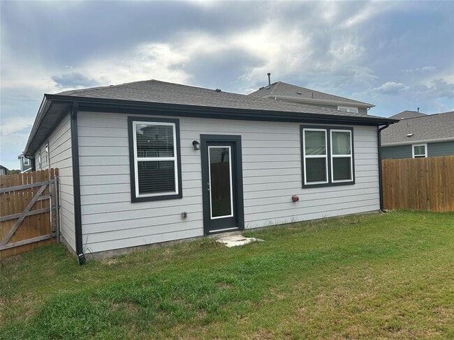 Building Photo - 118 Two Bits Ln