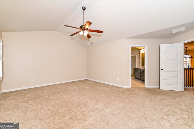 Building Photo - 272 Villa Grande Dr