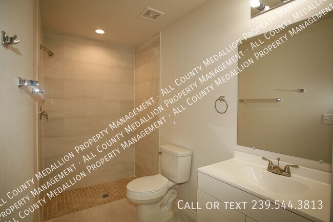 Building Photo - 1309 SE 8th Pl