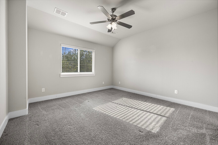 Building Photo - 1217 Pebblebrook Ln